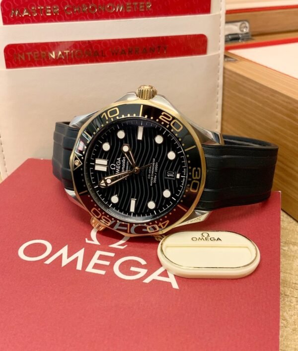 Omega Seamaster Diver 2023 18k Sedna Gold Black 2023 - Ref. 210.22.42.20.01.002
