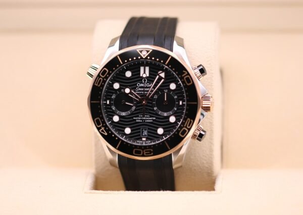 Omega Seamaster Diver 300M Chronograph Black Dial Sedna Gold 210.22.44.51.01.001 – 2022